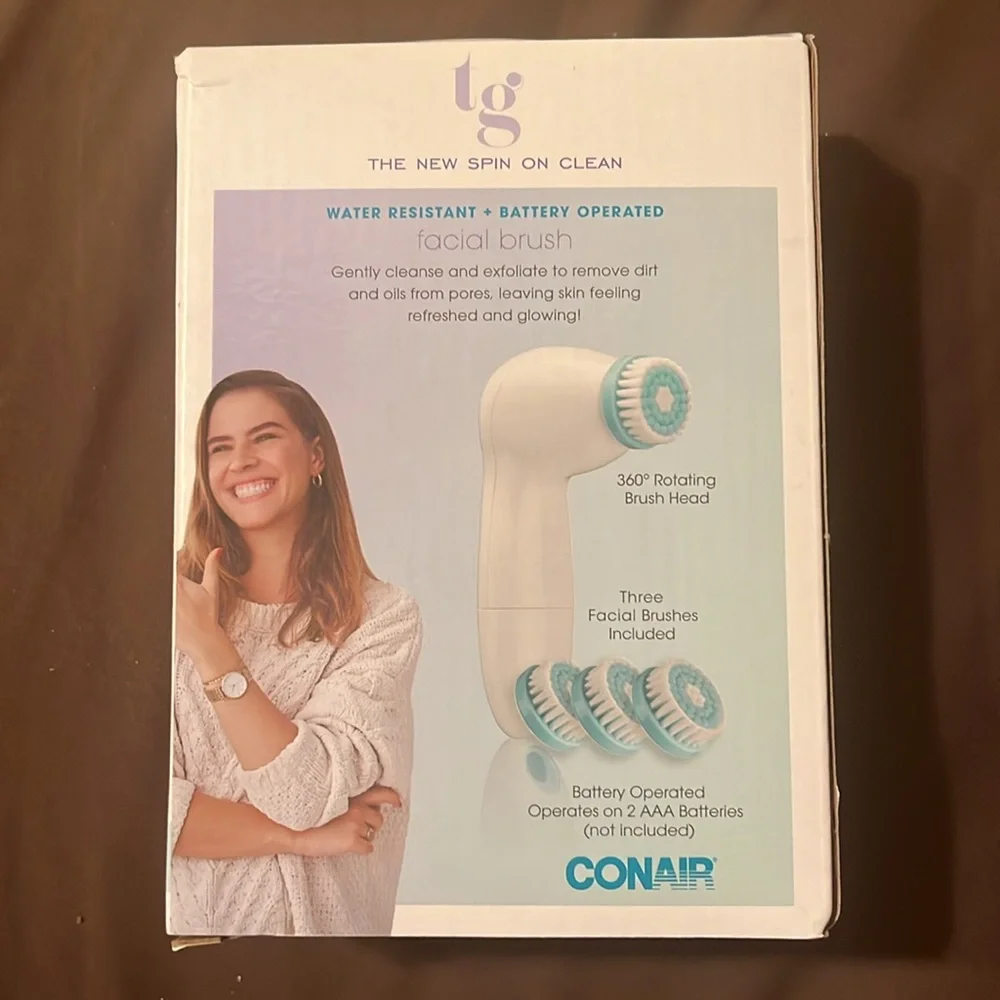 NWT Conair True Glow Facial Brush